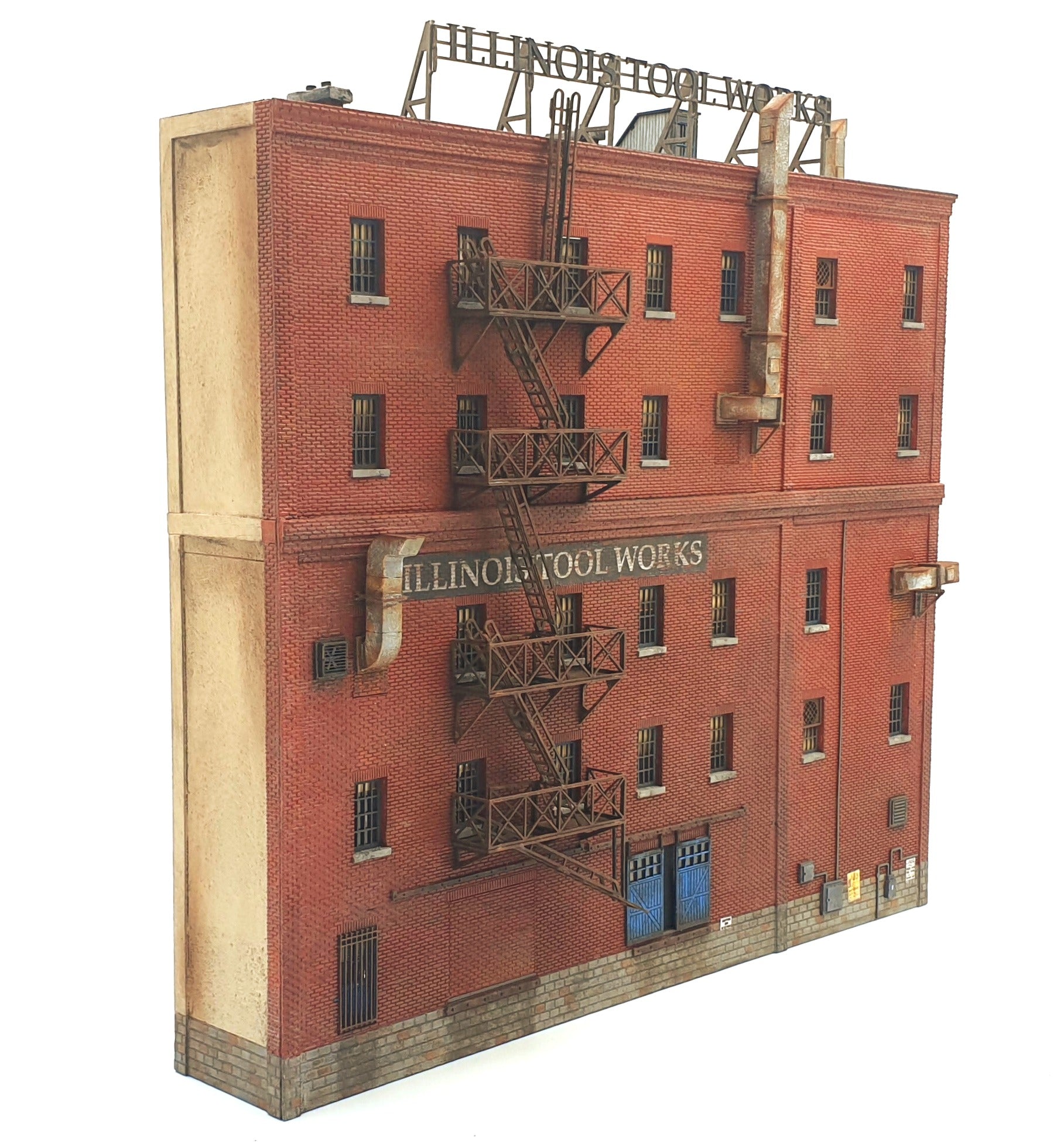 HO Building "D" Bundle Kit - Wedge Shaped Background Structure - ITLA