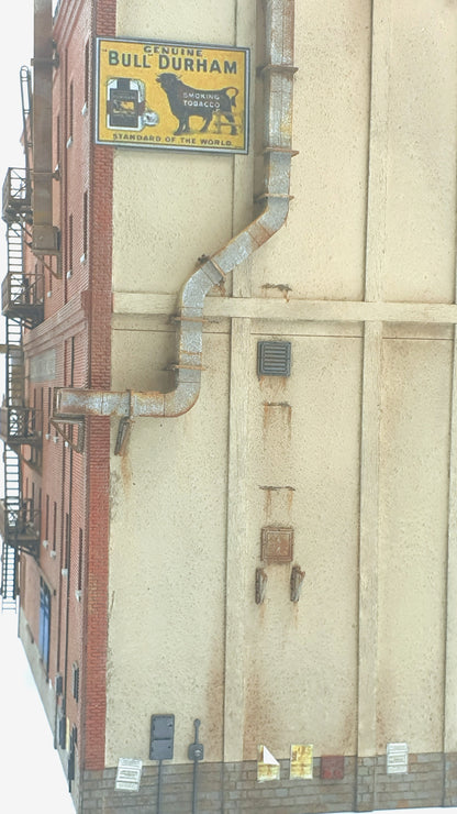 HO Building "D" Bundle Kit - Wedge Shaped Background Structure - ITLA