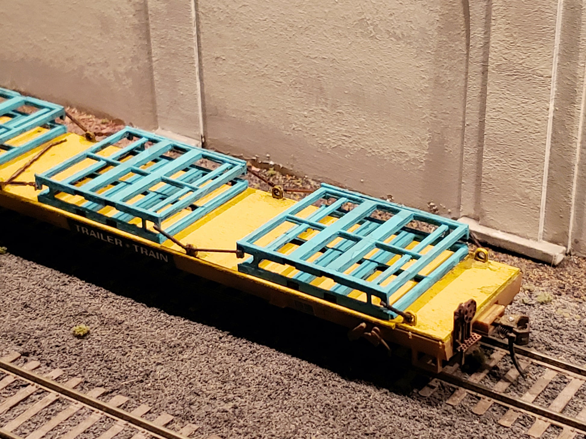 Empty Auto Frame Cradle & Deck Kit - for the Accurail 89ft ACF Flatcar - ITLA
