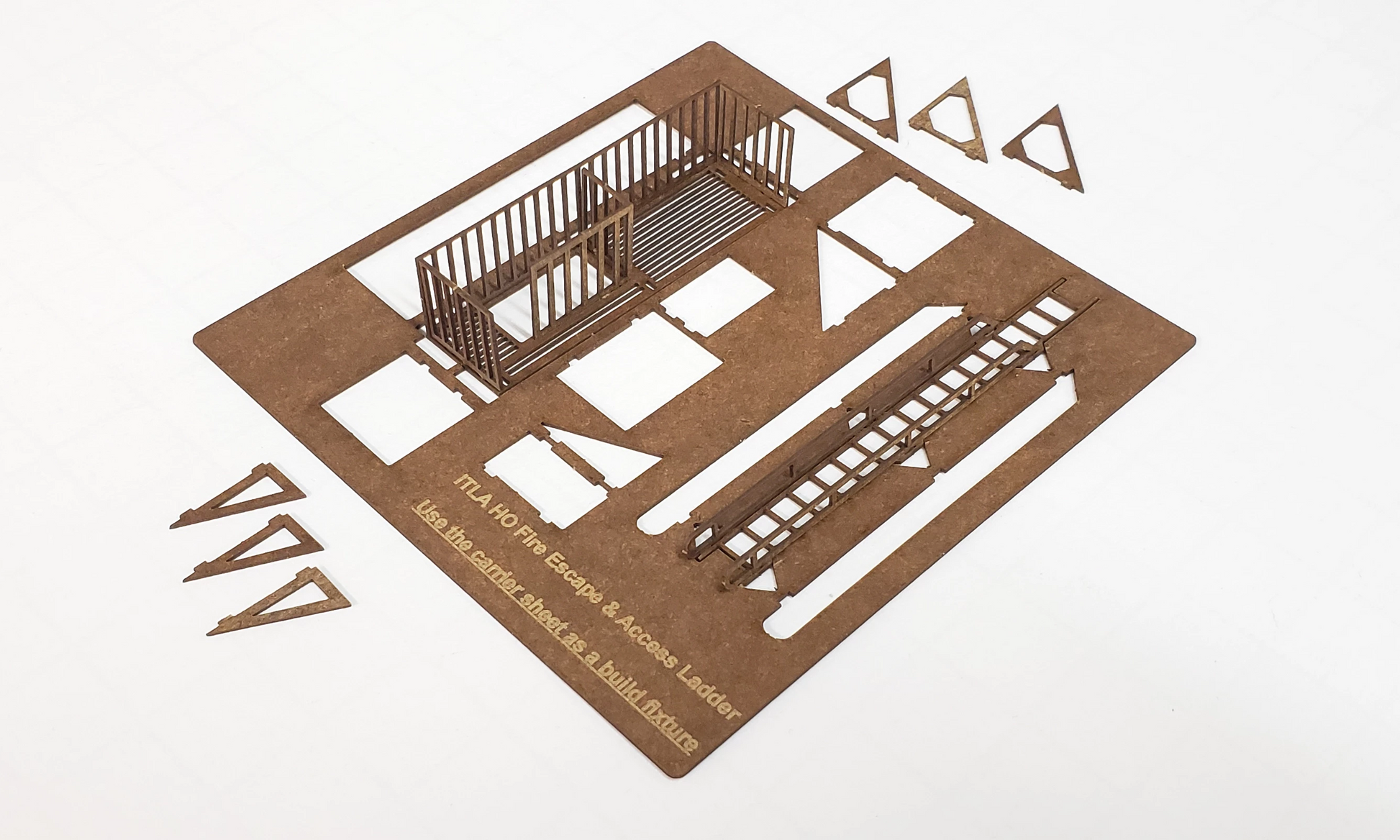 HO Fire Escapes - Set of 3 with Ladders, Roof & Ground access - ITLA