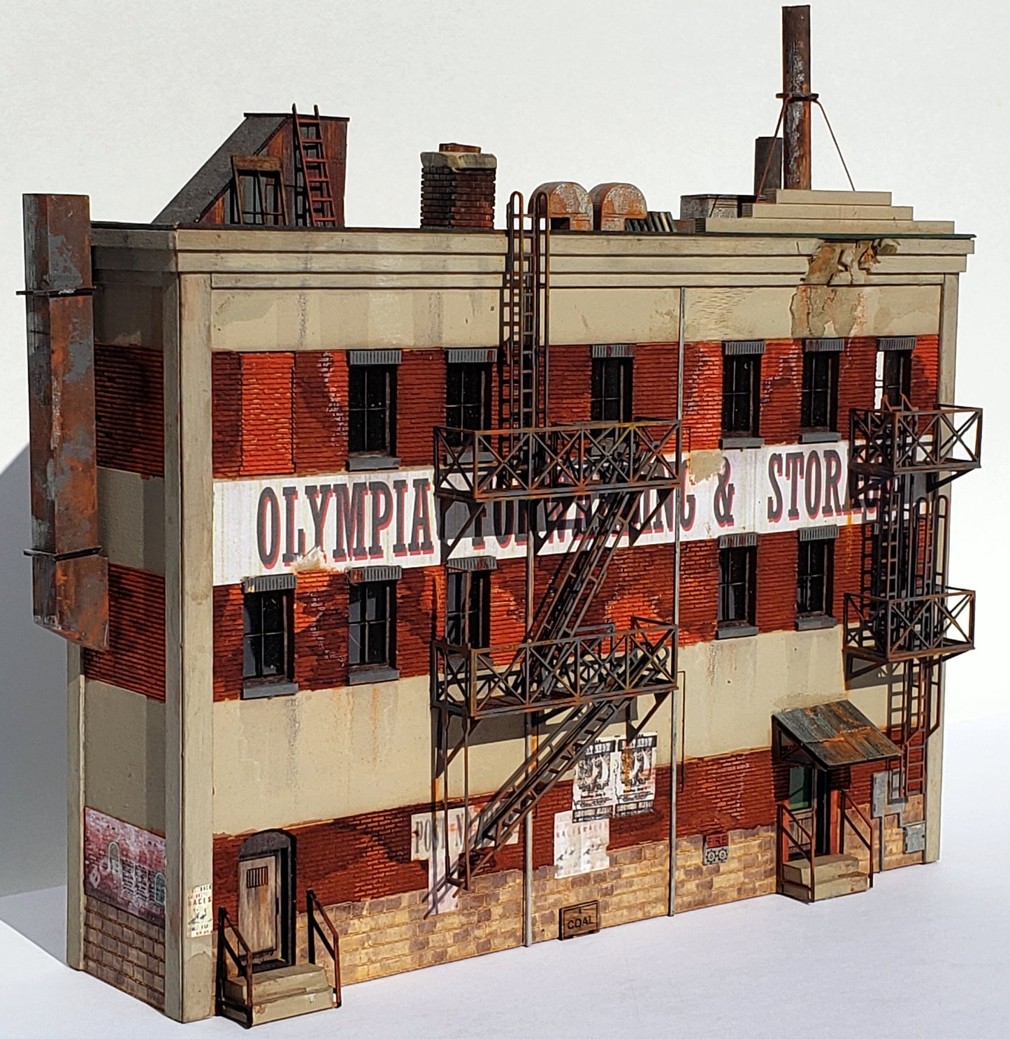 HO Fire Escapes - Set of 3 with Ladders, Roof & Ground access - ITLA