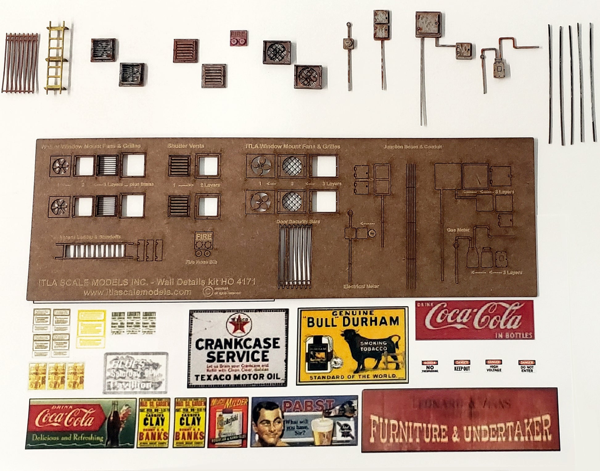 HO Scale - 18 piece Wall Detail Kit - ITLA