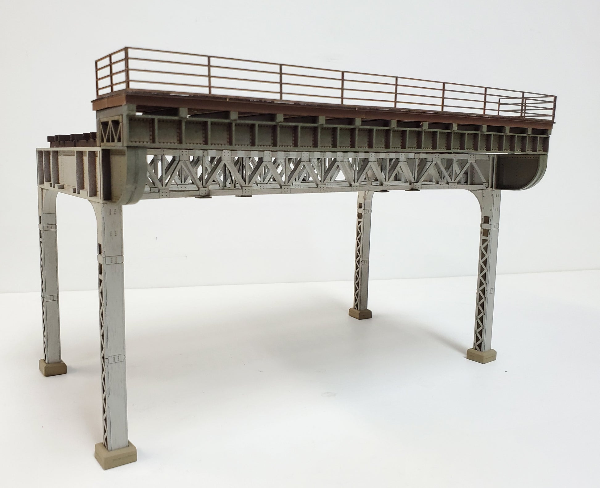 HO/N - Elevated Station Platform - Open Top Wood Deck - ITLA