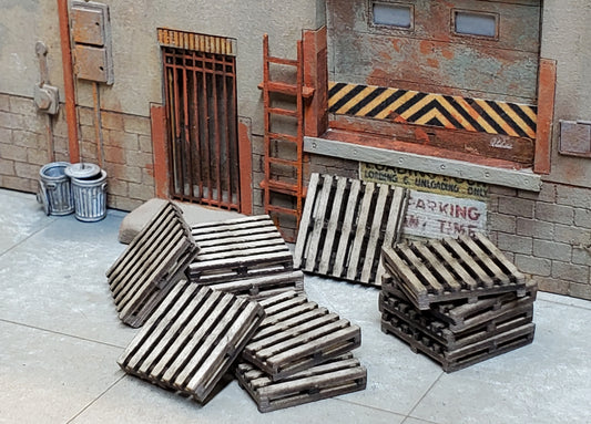 HO scale Wood Shipping Pallets - set of 12 - ITLA