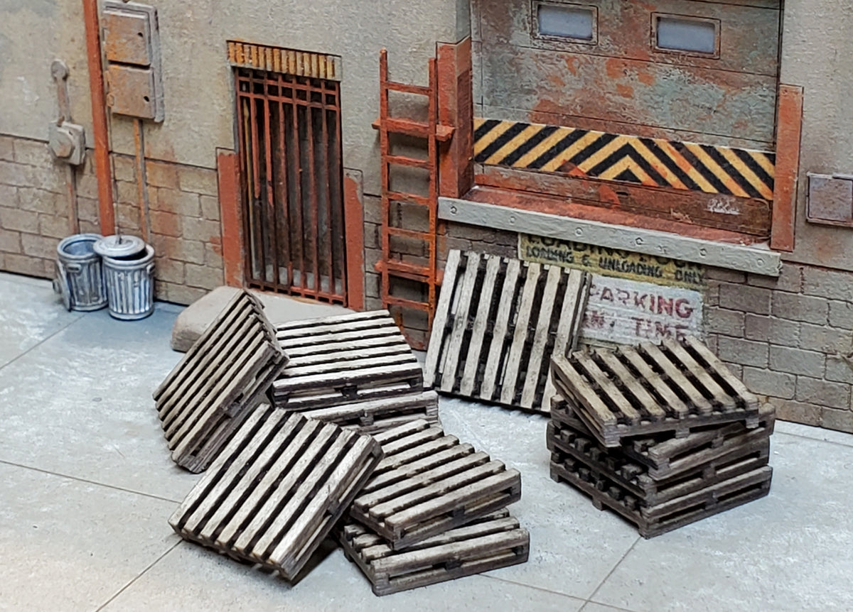 HO scale Wood Shipping Pallets - set of 12 - ITLA