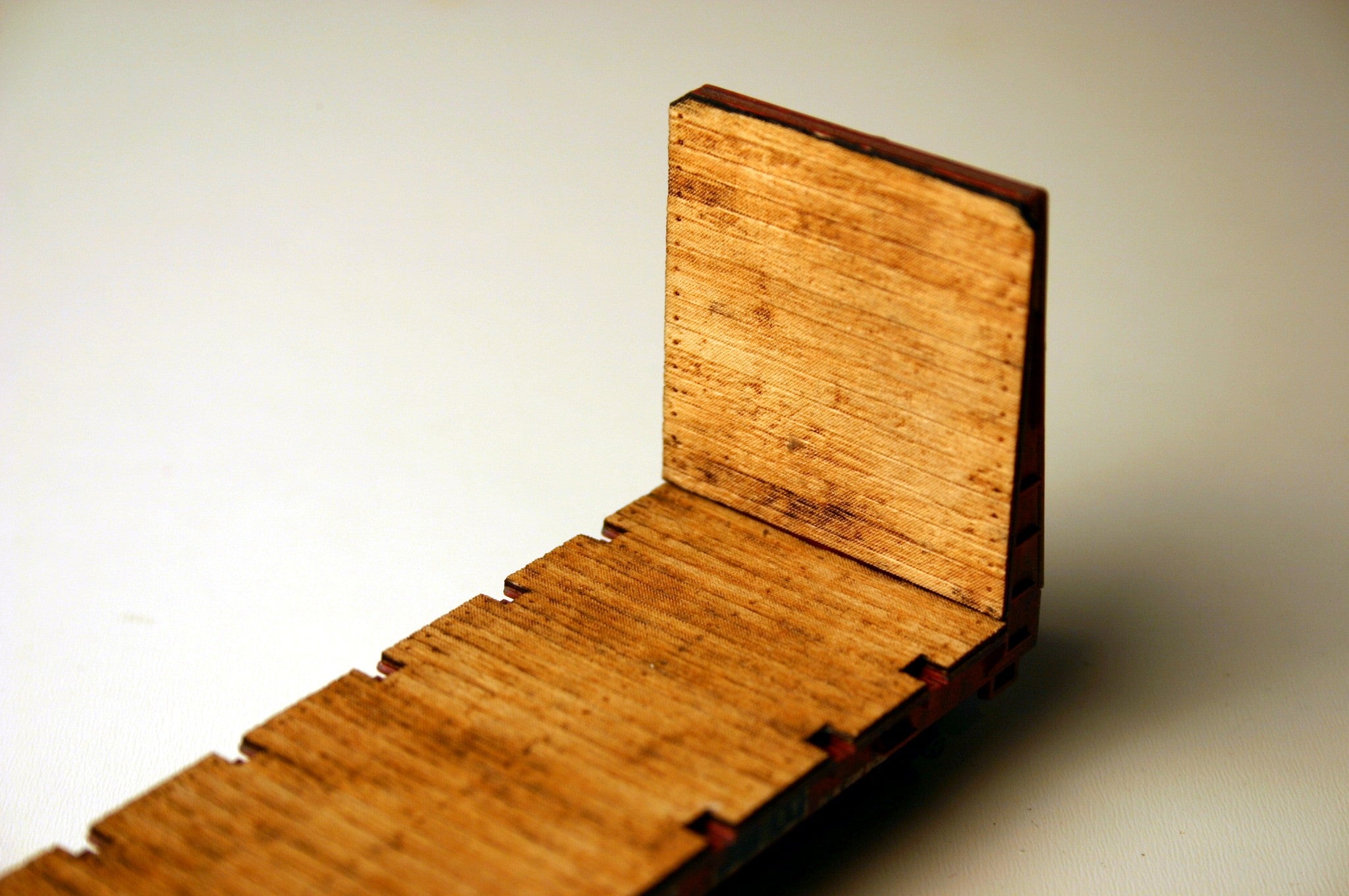 Athearn HO Scale Wood Decking Kit – 5 Laser-Cut Pieces For 40ft Flat Car Trailers