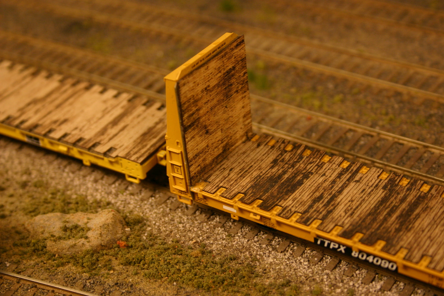 HO scale Atlas 62ft Bulkhead flatcar deck - ITLA