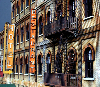 HO Scale Southside Hotel Kit - ITLA