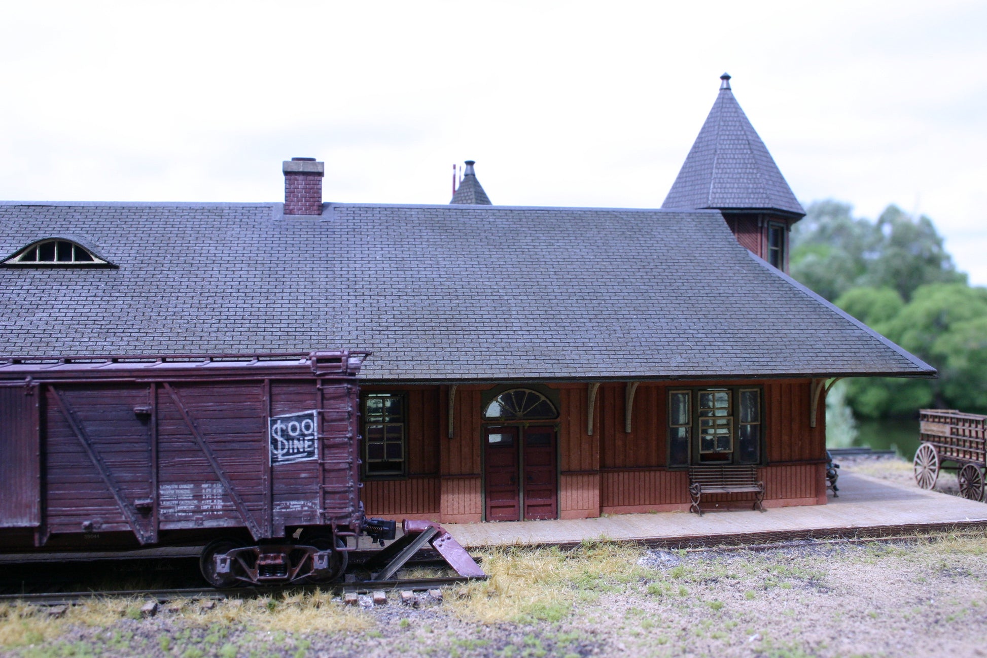 HO Scale Grimsby Station Kit - ITLA